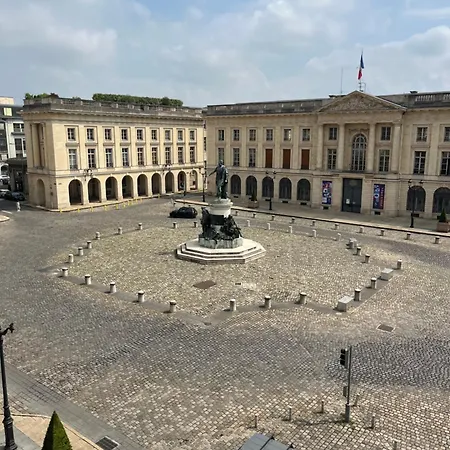 Royal Home, Hypercentre Avec Vue Cathedrale * Reims